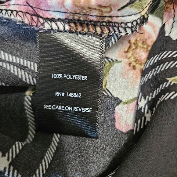 Torrid Harper Tank Top Plus Size 2 Size 18/20 Sleeveless Blouse Floral Plaid 2X - Picture 12 of 14